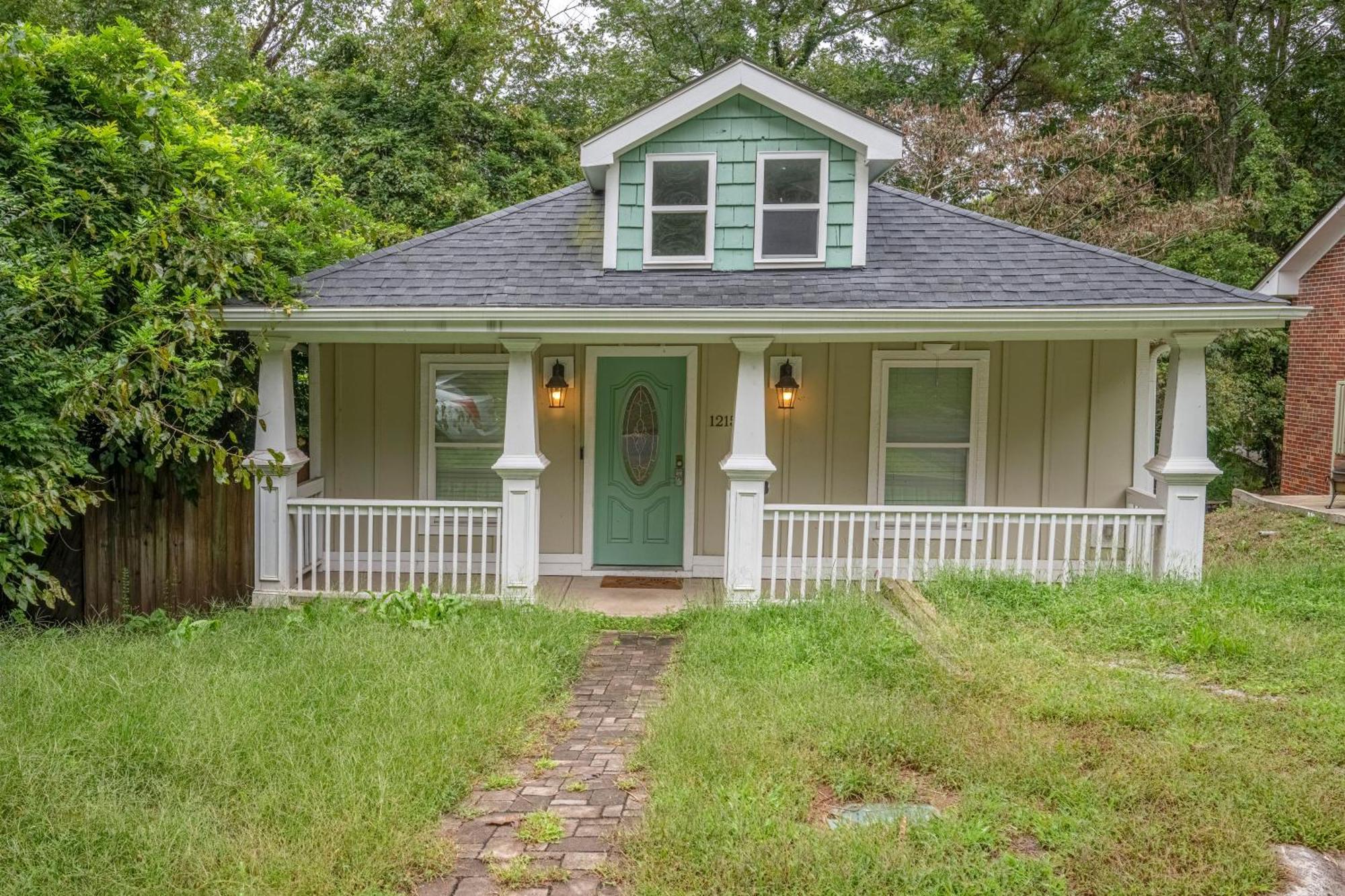 Charming 2Br Bungalow 4 Minutes To Duke University Durham Dış mekan fotoğraf
