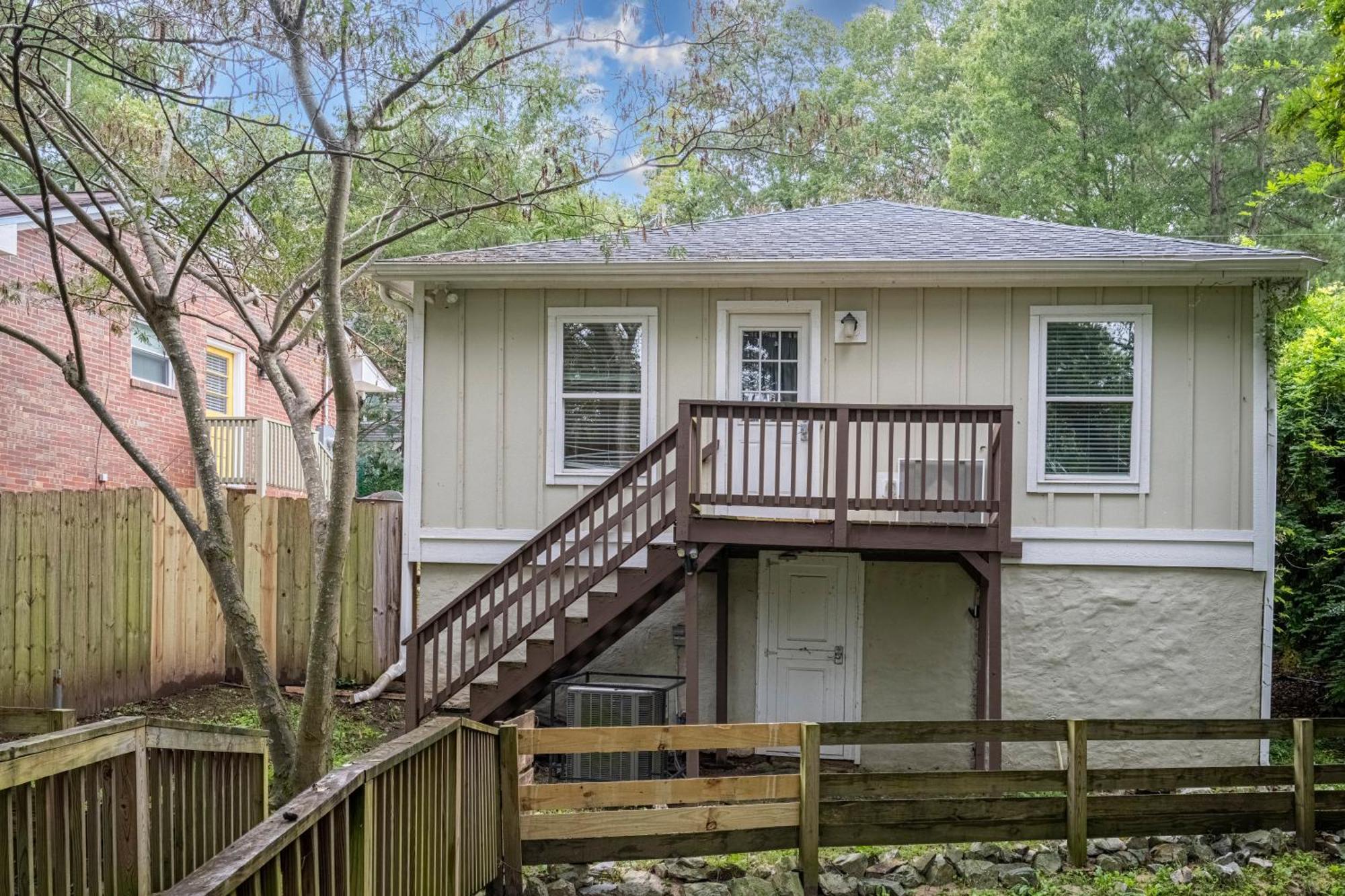 Charming 2Br Bungalow 4 Minutes To Duke University Durham Dış mekan fotoğraf