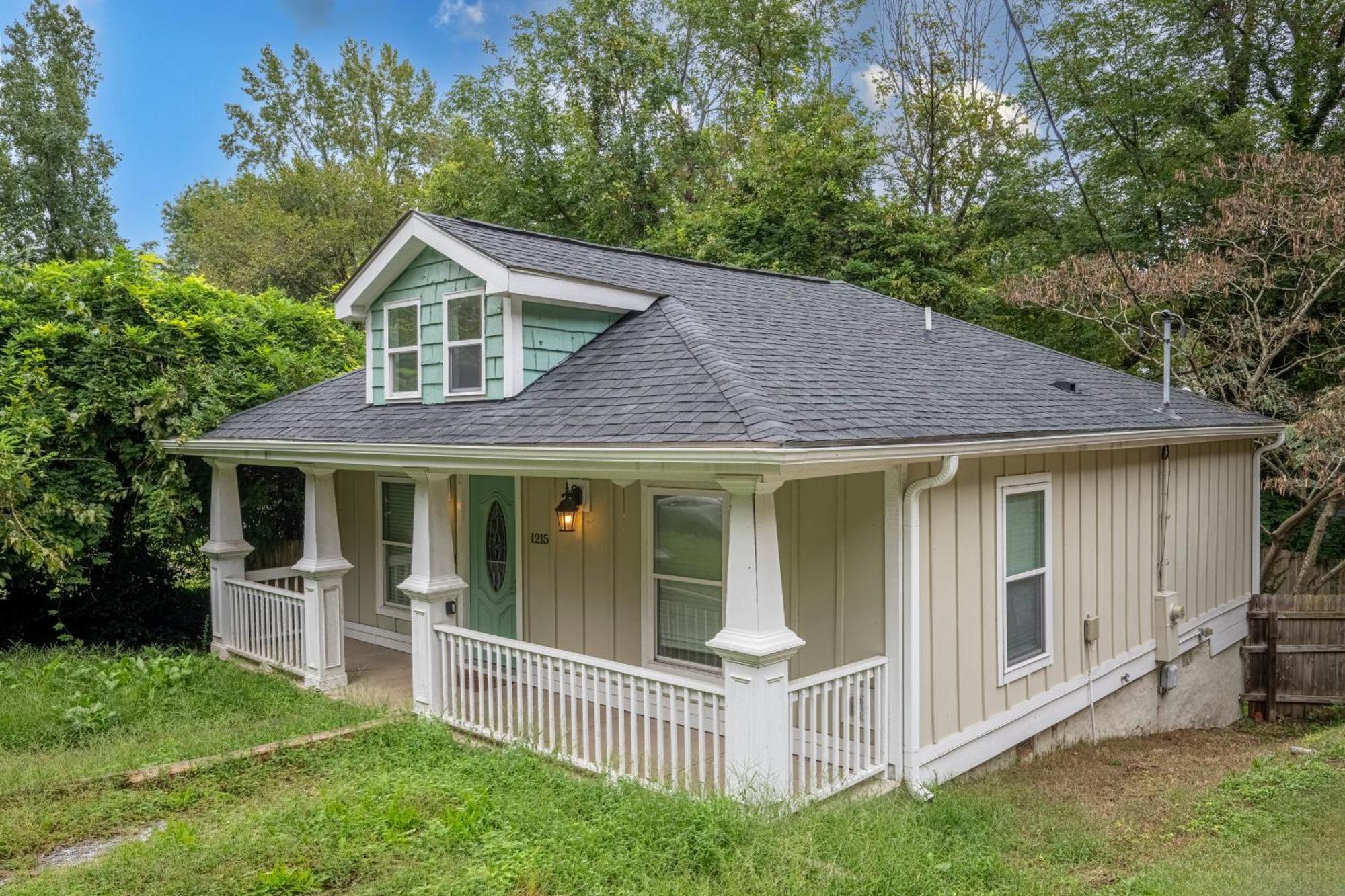 Charming 2Br Bungalow 4 Minutes To Duke University Durham Dış mekan fotoğraf