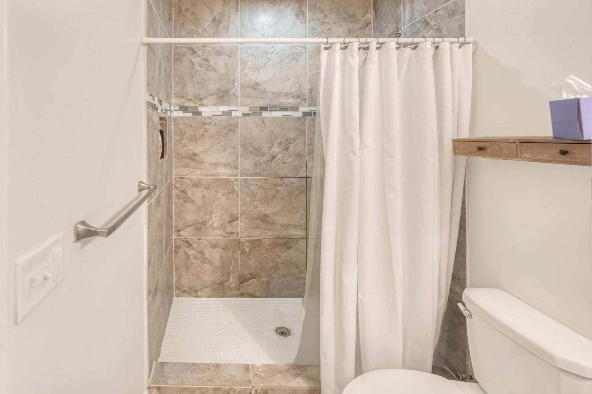 Charming 2Br Bungalow 4 Minutes To Duke University Durham Dış mekan fotoğraf